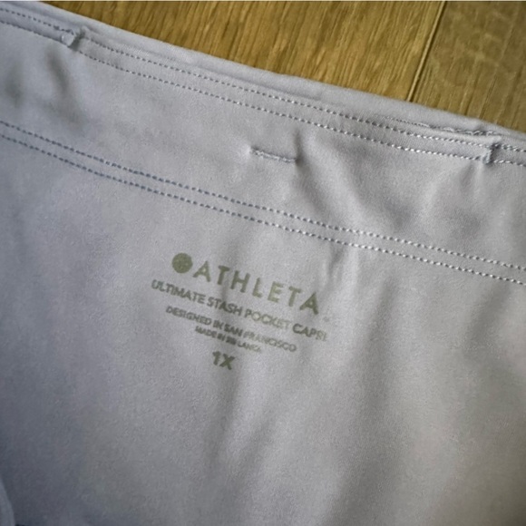 NWT Athleta Ultimate Stash Pocket Capri Leggings Dusk Purple - Size 1x - Picture 10 of 13